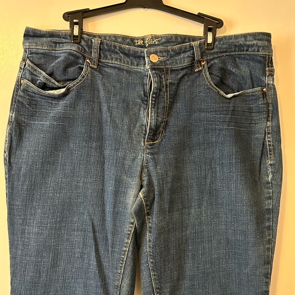 Trendy Dark Blue Flare Jeans - Picture 2 of 8